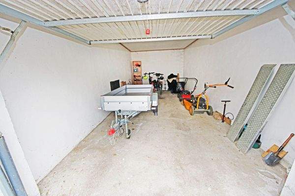 ... mit Garage