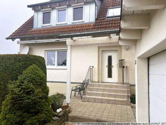 Überdachter Eingang