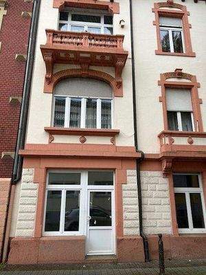 Hausansicht mit Praxiseingang