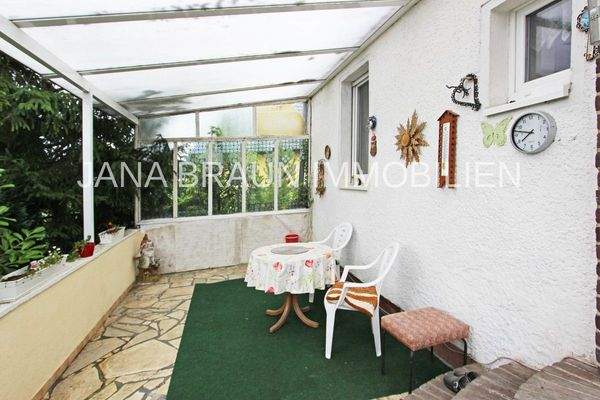 überdachte Terrasse