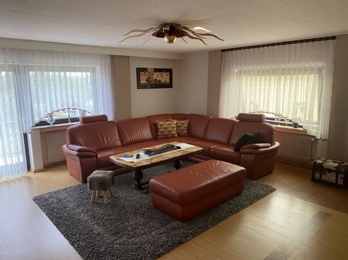 Objektbeschreibung: ... - Vermietung 4-, Mehr-Zimmer-Wohnungen