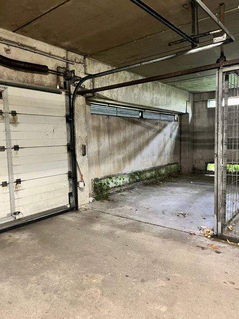 Ratingen Garage, Ratingen Stellplatz