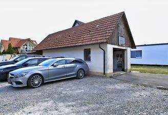Stellplätze / Garage