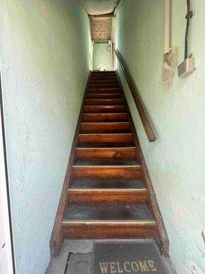 24. Treppe in das OG.jpg