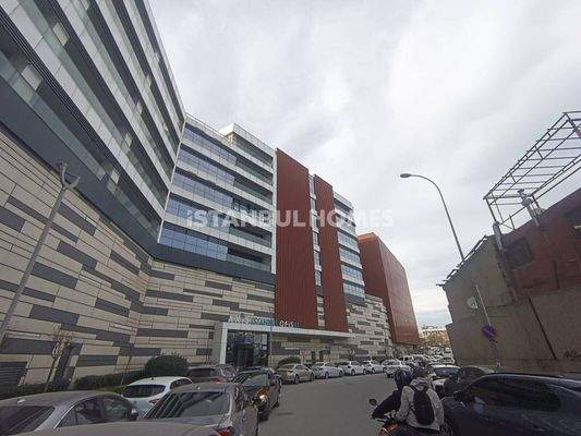 Turnkey Studio Flat in Axis Istanbul Project