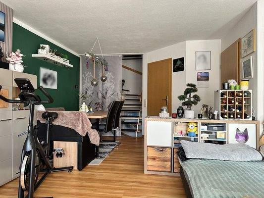 Wohnzimmer im EG (Hochparterre)