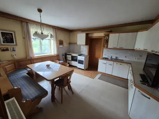 Küche und Esszimmer