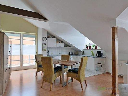 Esstisch im Küchenbereich