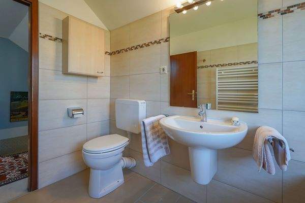 Badezimmer im OG