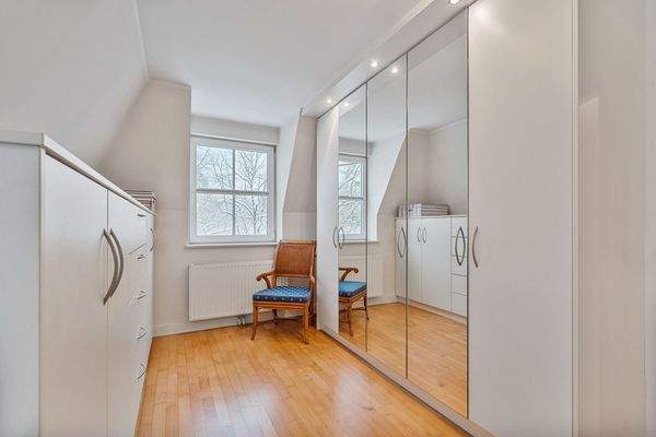 Ankleidezimmer / Kinderzimmer