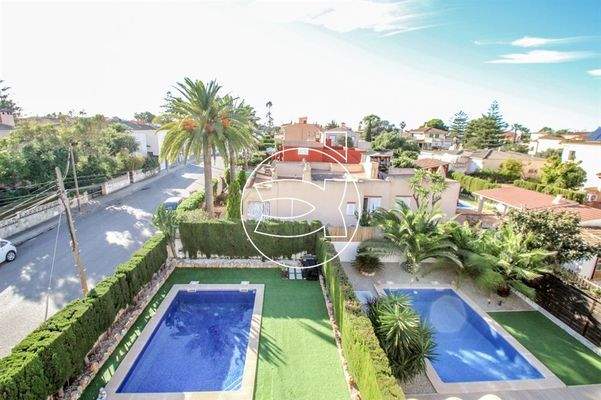 Moderne Doppelhaushälfte