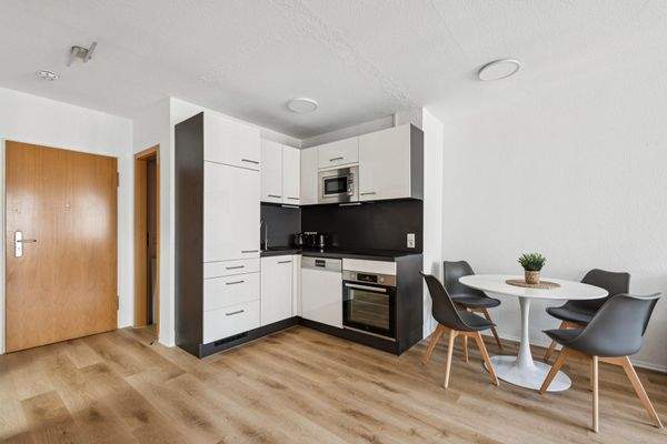 Wohnzimmer und Wohnküche