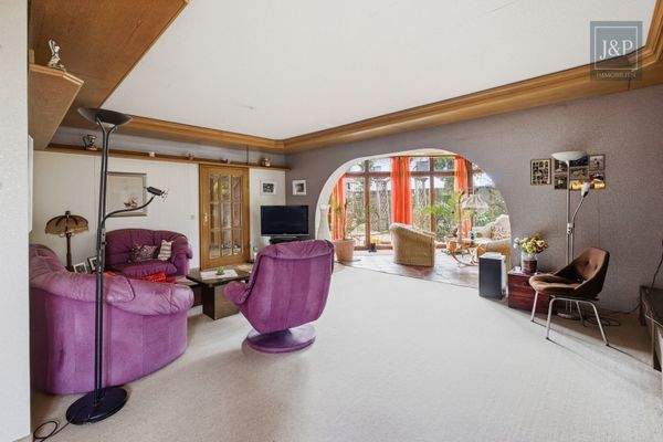 Wohnzimmer_Blick_Wintergarten