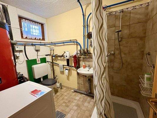 Dusche Kellergeschoss