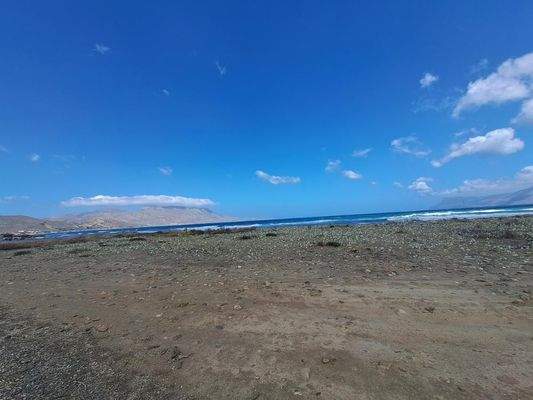 Kreta, Kissamos: Großes Grundstück direkt am Meer zu verkaufen