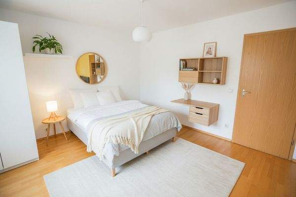 Schlafzimmer mit Loggia KI 