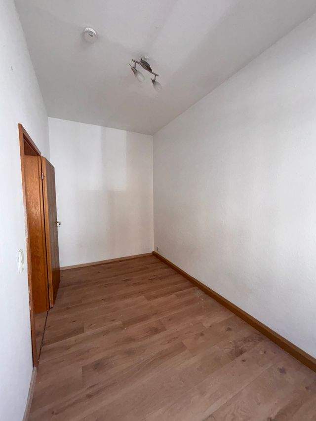 Gepflegte 2-Raum-Wohnung mit Terrasse in Gera – 50 m² im Erdgeschoss - Foto 4