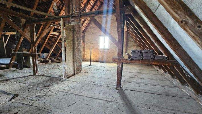 Teilansichten Dachgeschoss (6).jpg