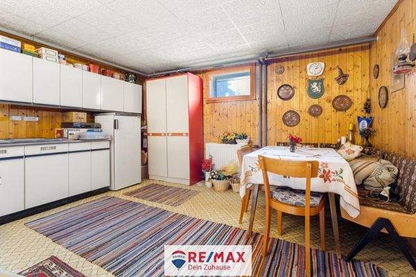 Wohnkeller/Wohn- Esszimmer