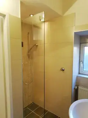 Badezimmer / Bathroom