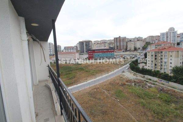 1-Bedroom Flat Ready to Move In at Esenyurt Gümüş Park
