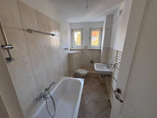 08 Bad Richtung Fenster Zwenkau C16_7322