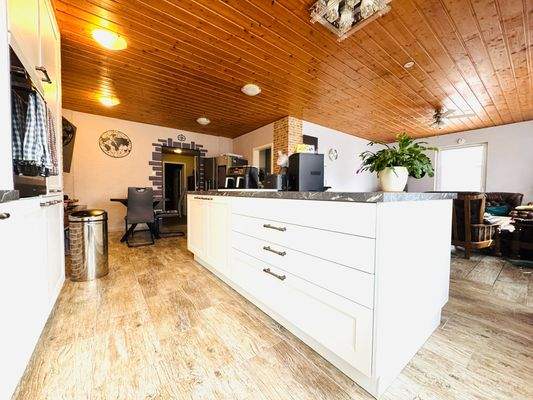 14. Wohnbereich, Küche EG