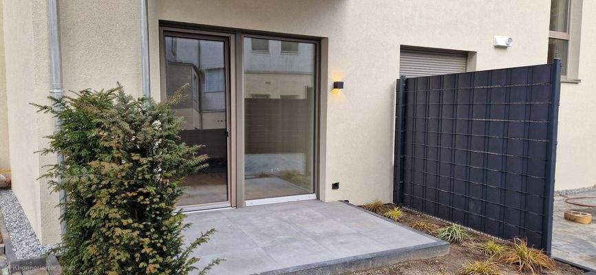 Terrasse zur Wohnung