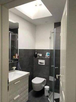 Badezimmer mit Dusche OG