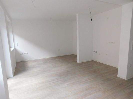 1 Wohn-/Schlafbereich m. offener Küche