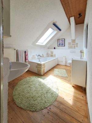 Bad in der ausgebauten Scheune