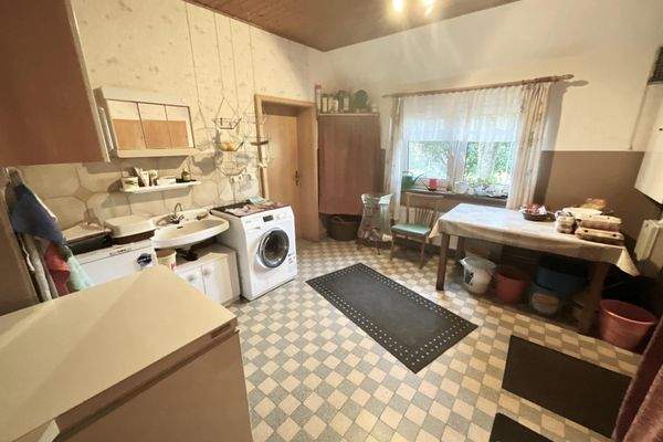 Großer Hauswirtschaftraum im Erdgeschoss