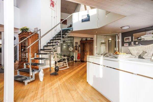 Blick Richtung Küche und Flur