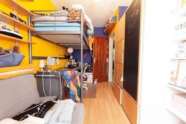 Schlafzimmer 2 von 3