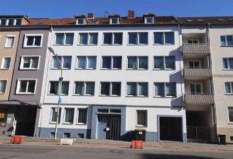 Wohnhaus an der Straße