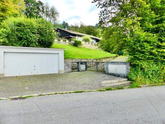 P10Ansicht Garage / Einfahrt