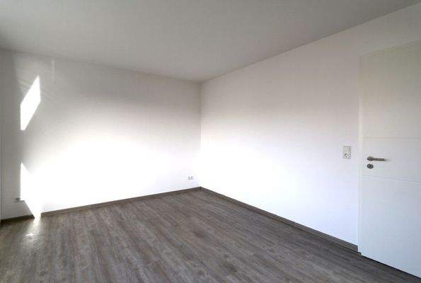 V1536 Wohnzimmer Haus rechts OG