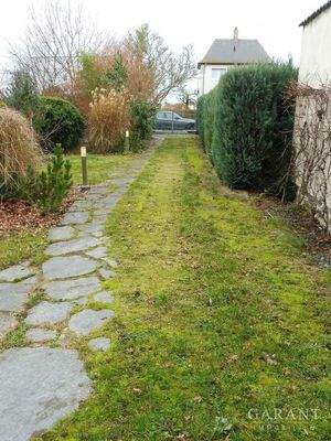 08 Grundstückseinfahrt