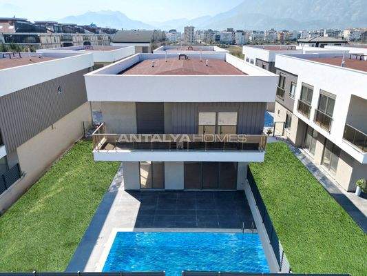 Villas with Private Pools and Gardens in Döşemealtı Antalya