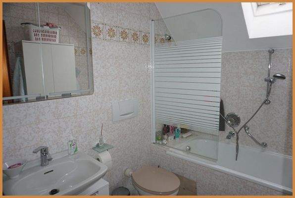 Dachgeschosswohnung Badezimmer