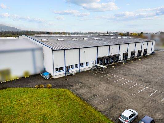 Rampen und Parkflächen Nordseite