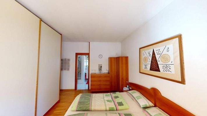 Leifers-Laives-4-Zimmer-Wohnung-quadrilocale-Leifers-Zentrum-Laives-Centro-mit-Garten-con-giardino-zwei-Stöcke-due-piani-Balkon-balcone-Bozen-Umgebung-bolzano-verkaufen-vendesi