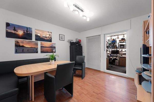 Essbereich mit Wintergartenzugang