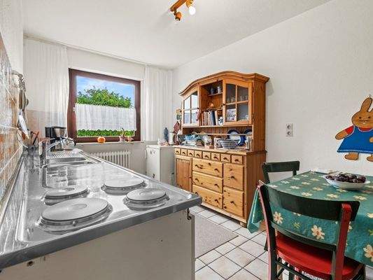 Küche mit Platz für Sitzgelegenheit