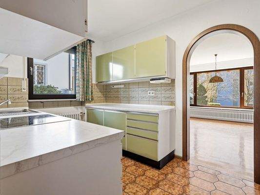 Küche und Esszimmer