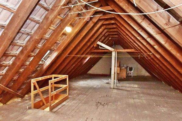 Dachboden Vorderhaus