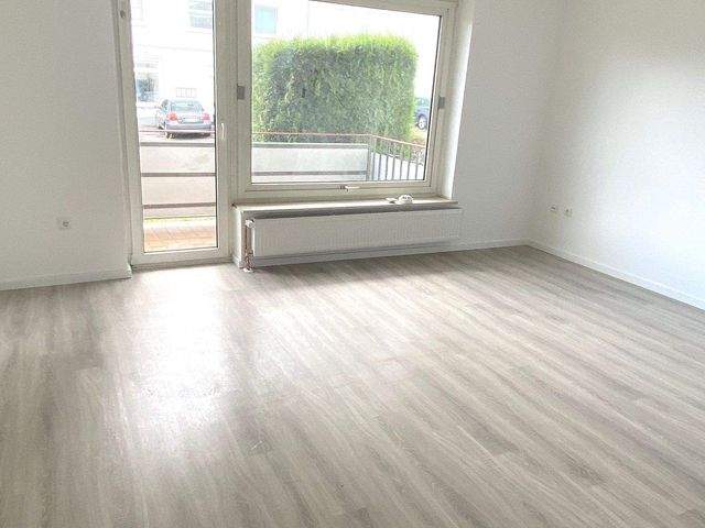 4-Zimmer-Wohnung mit Balkon im Erdgeschoss - Photo 1