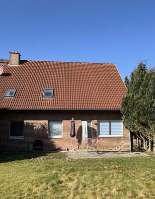 Terrasse der Wohnung EG (links)