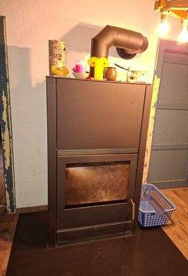 Kaminofen im Wohn- und Esszimmer