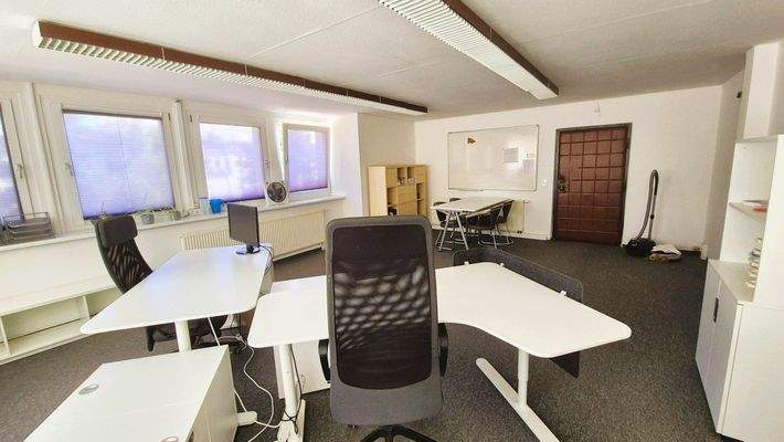Büroräume-Gagarin-Straße-05.jpg